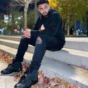 Meet your Posher, Junaid